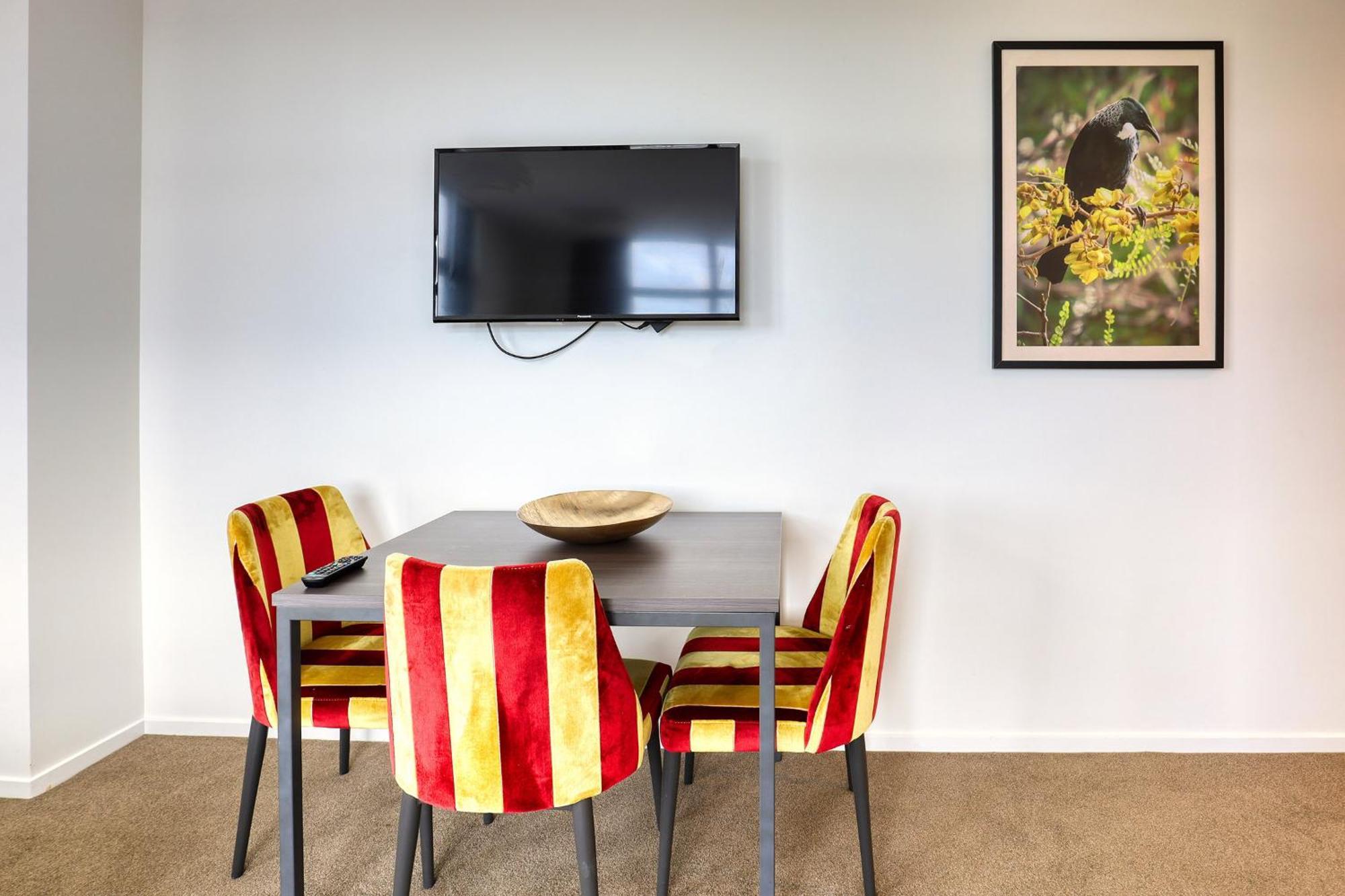 Ramada Suites by Wyndham Manukau Auckland Bagian luar foto