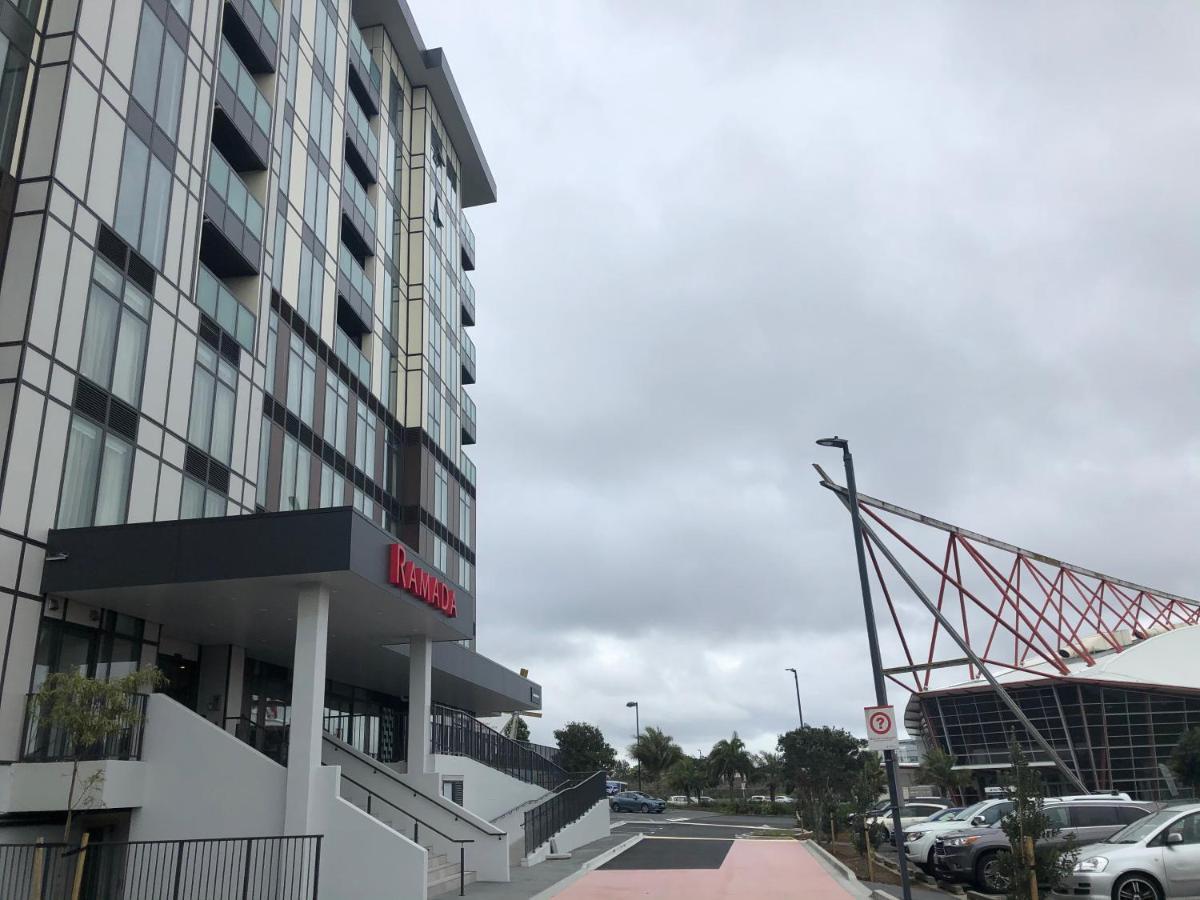 Ramada Suites by Wyndham Manukau Auckland Bagian luar foto